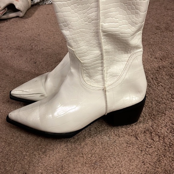 White cowboy boots - Picture 4 of 6